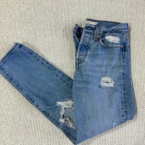 Levi wedgie size 24